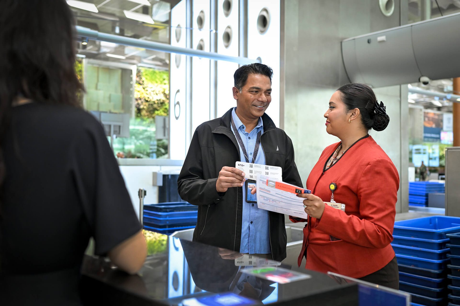 White-collar worker, Clothing, Outerwear, Coat, Job, Necktie