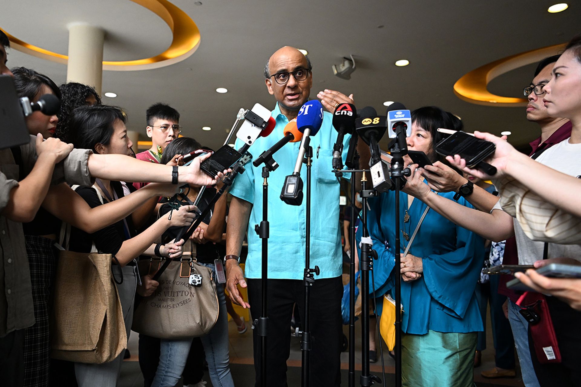 Mr Tharman speaking to the press at Tiong Bahru market on Aug 26, 2023. ST PHOTO: CHONG JUN LIANG