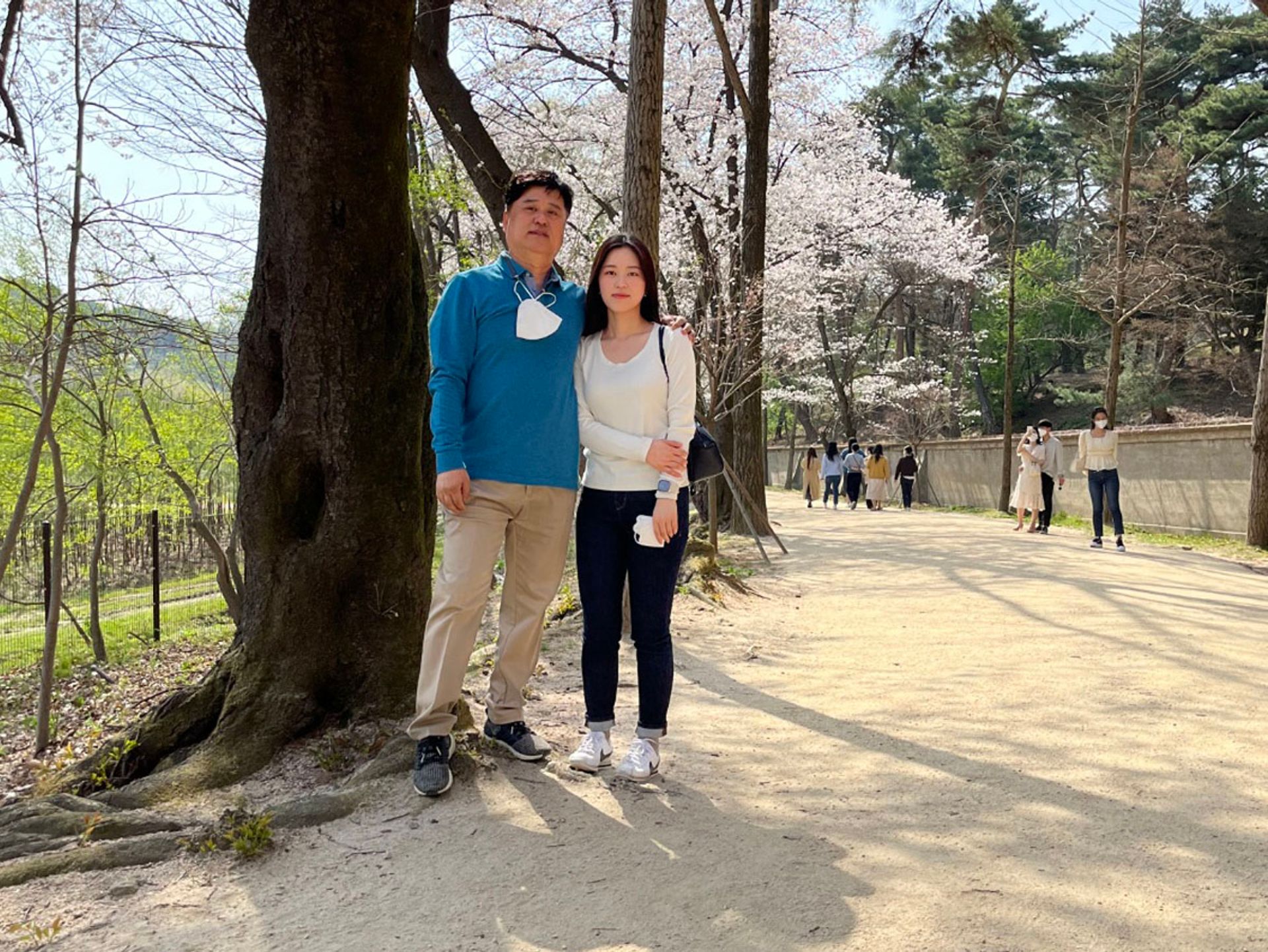 Mr Lee Jung-min with his daughter, Ms Lee Joo-young in their last photo taken in spring 2022. PHOTO: LEE JUNG-MIN