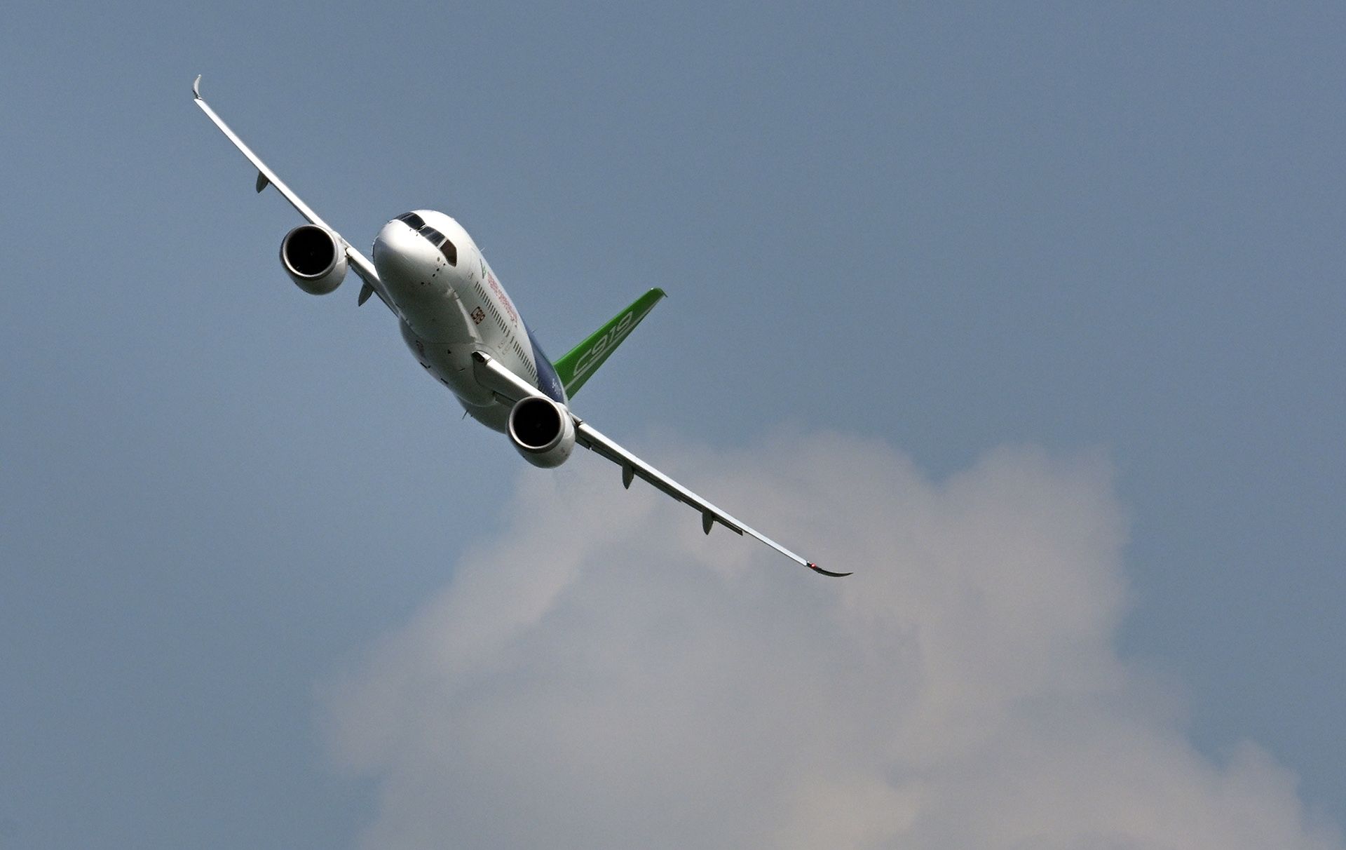 The C919 is China’s first home-grown commercial jet built in an effort to loosen the Airbus-Boeing stranglehold on the market. ST PHOTO: LIM YAOHUI