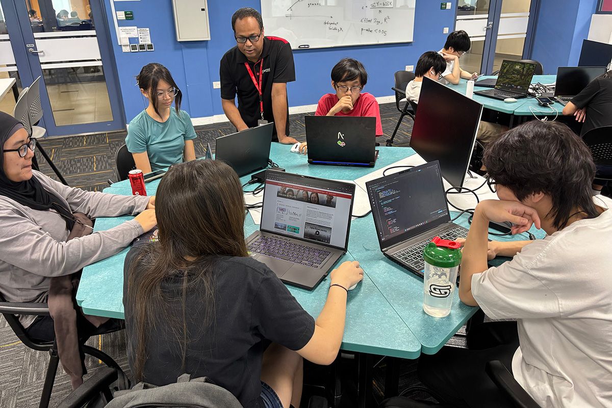 Shamim Akhtar (middle), course chair for the Diploma in Immersive Media and Game Development at Temasek Polytechnic’s School of Informatics & IT, urged students to be open-minded in their job search.