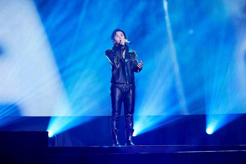 low point to new heights: chinese idol zhang zhehan thrives after career-derailing controversy